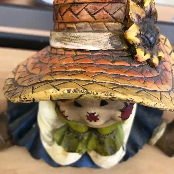 Vintage resin Statues /dolls. Set includes two 14-inch Raggedy Ann figures - Picture 2 of 9